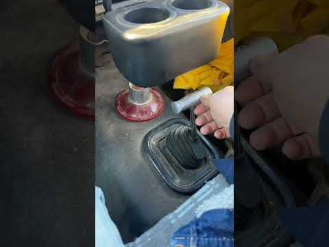 What’s your favorite transfer case??? #chevy #k10 #np203