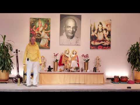 Yogastunde Mittelstufe "Exakt" mit Wolfgang - Yoga Vidya Ashram Live,  07.02.2022, 9:15 Uhr