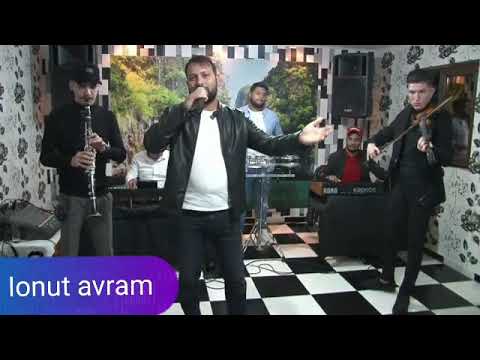 ionut avram La o margine de sat