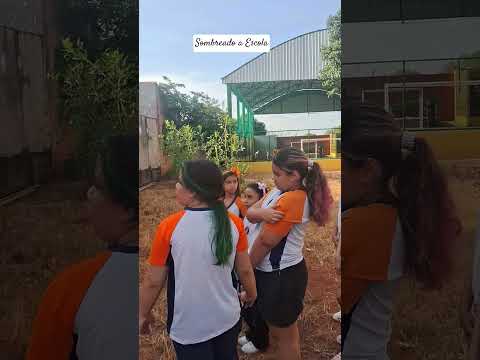 1 minuto. Plantio de Árvores na Escola Estadual Barão do Indaiá , Abaeté MG 22/04/26 #1minutoabaeté