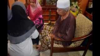 preview picture of video 'Kenangan Famili Zul Beraya Di Batu Pahat 2014'