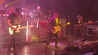 Modest Mouse - Fire It Up (live)