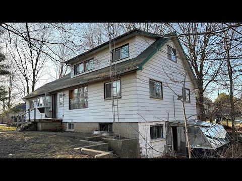Strange ABANDONED 1950s house **never finished?**