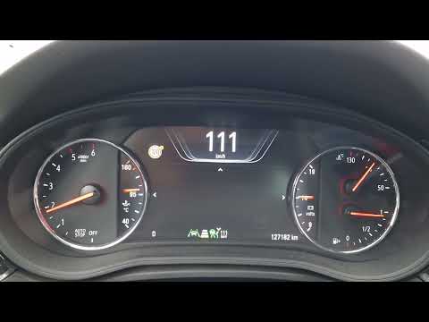 Opel Insignia B - Digital Dashboard (Looking through all the menu)