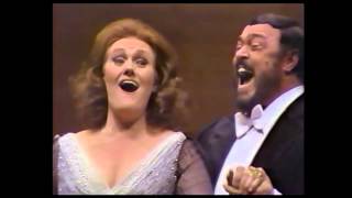 Luciano Pavarotti &amp; Joan Sutherland Rigoletto Act I Duet 2 &quot;Addio,addio&quot;