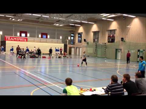 Team Sportia Cup 2013. Kontrollerat spel avslutas med mål av Särnbäck!