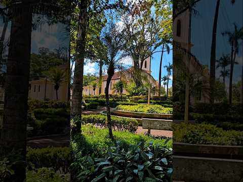 O charme do interior do Brasil Praça central de Nuporanga - SP