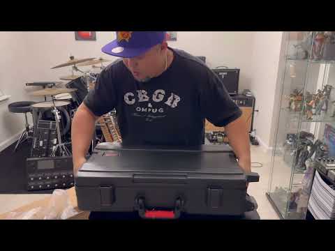 Gator ATA Style Case for the Line 6 Helix Processor w/ Wheels image 10