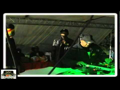 CRUCIAL WARRIOR SOUND ft mc,s -thanks to di most high jah \ sip a dub @ rastaplas aug 2011