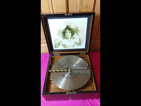 Wunderschönes uraltes Kalliope mit 33,5 cm Platten