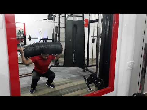 SQUAT at Status Fitness Club
