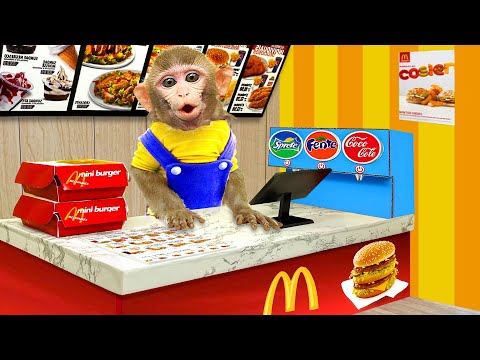 Baby Monkey KiKi goes to buy fast food at supermarket and eat yummy with puppy | KUDO ANIMAL KIKI