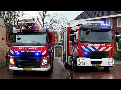 P 1, Brandweer Dokkum naar afhijsing tijdens drukke weekmarkt in binnenstad Dokkum