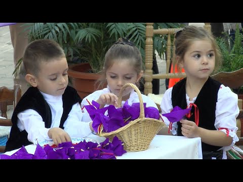 Zarzuela takes to the streets of La Solana hand in hand with its children