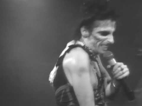 Alice Cooper - I'm Eighteen - 10/10/1981 - Capitol Theatre