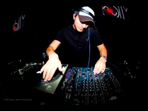 Andy C - Breezeblock Headline Set 24-09-01