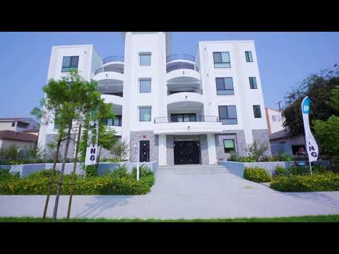 For Lease: 1832 S Barrington Ave# 302 & 402