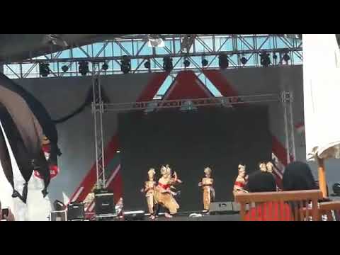 Sanggar tari rangga binangkit tarian LEUNGITEUN