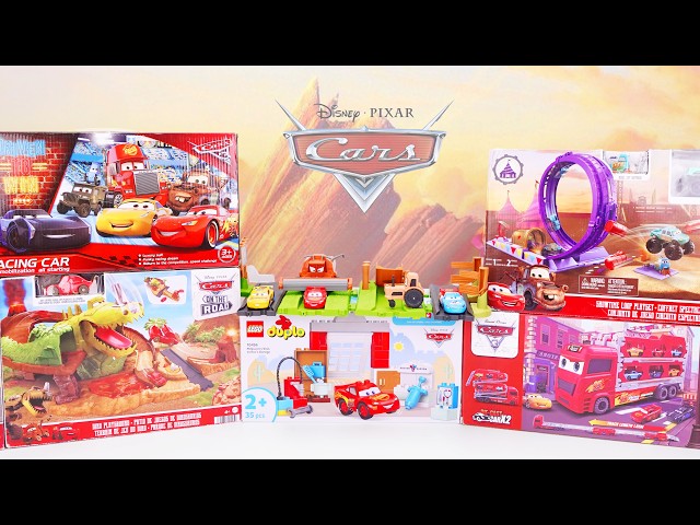 Vídeo relacionado con Mattel Disney Pixar Cars Night Racing Pista para coches de juguete que brilla en la oscuridad, incluye 2 vehículos, +3 años (HPD80)