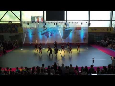 33. TS FREE DANCE - Youth