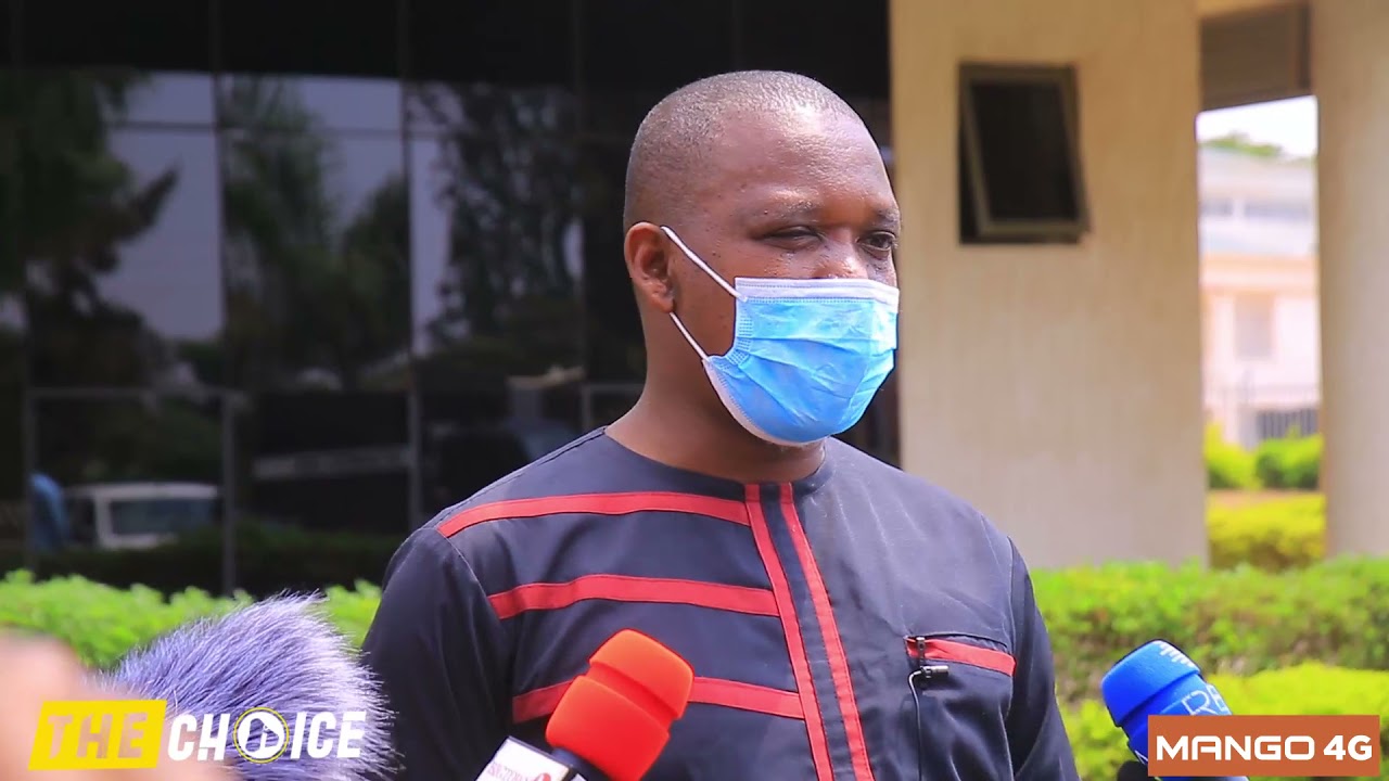 Karabaye  Police ifashe abagabo bagurisha ibibanza bitari ibyabo ||ibi byo birenze ukwemera