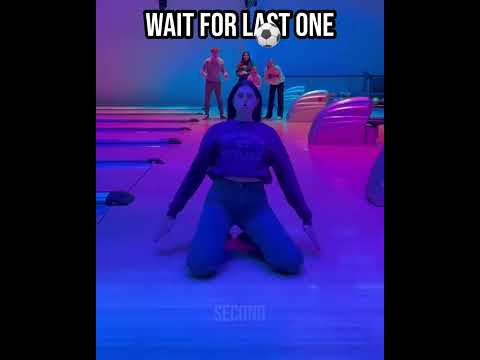 OTHERS KNEE SLİDE vs LAST ONE #shorts