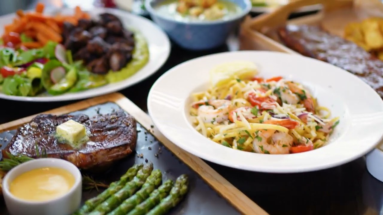 Menu sezonowe — Szparagi, Krewetki i Harissa