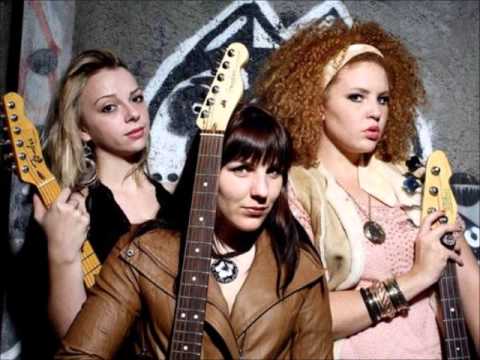 Girls With Guitars-Bitch