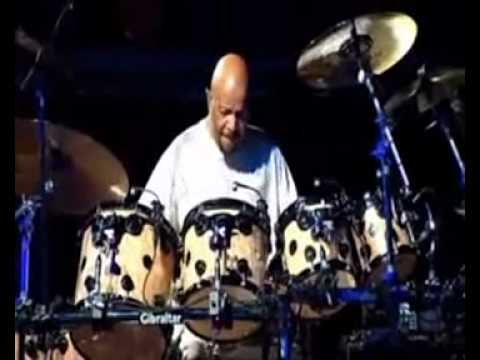 Phil Collins  Drums, Drums & More Drums (Farewell Tour 2004)