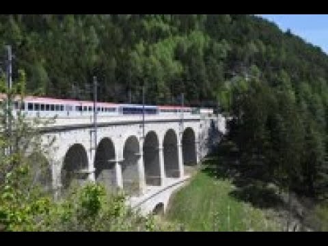 Semmeringbahn im Frühling