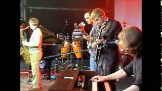 The Simon Gall Band - 'Streams' - live at Crathes Castle, 27 Aug 2005