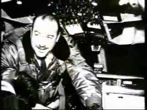 Boeing 707 Barrel Roll