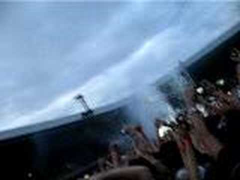 Arrivée de Muse [ Parc des Princes 23 Juin 2007 ]