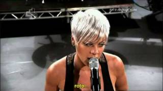 Pink - Please Don&#39;t Leave Me [Traducido]