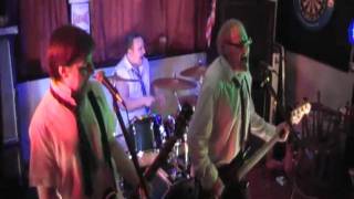 Punk Covers - News of the world, ever fallen in love - Teenage kicks! -