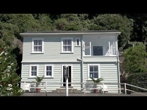 495 Karaka Bay Road, Karaka Bays - Wellington (Mike Robbers & Socheata Tep)