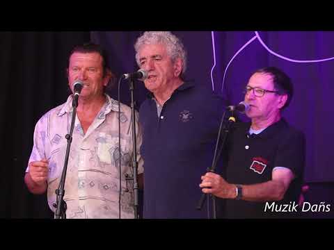 GOURIN 2018 : Poules Hommes/Ronde de Loudéac (danse bretonne) avec les Chantous d'Loudia