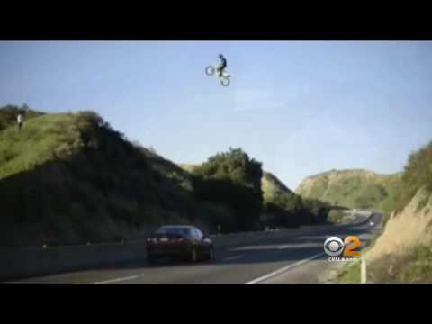 Dangerous Stunt - Video Shows Man On Dirt Bike Flying Over Freeway In Moreno Valley - Marty's World