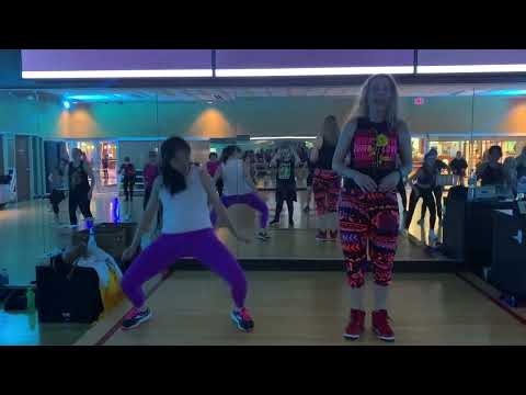 Give it to me - Pitbull- zumba with DOROTA OPIO