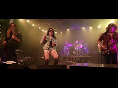 CHEZ KANE LIVE AT THE TIVOLI, BUCKLEY 28th OCT 2022, "DADDY, BROTHER, LOVER, LITTLE BOY" BY MrBIG