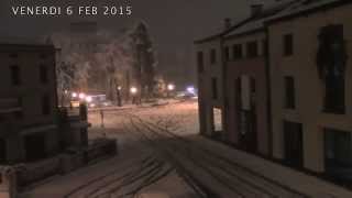 preview picture of video 'Castelnovo di Sotto Nevicata febbraio 2015'