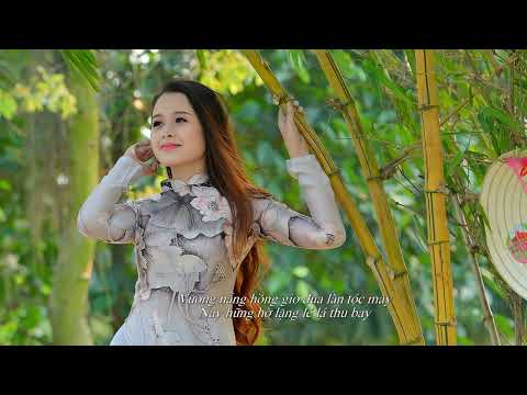 Thể hiện bởi Xuân Phú