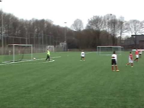 Tweede helft DOVO JO11-2 - Hoogland JO11-1 competitie