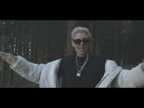 Invincible - Christina Novelli, Nash,Tom Rogers,J.Puchler (Official Music Video) Muse Music Records