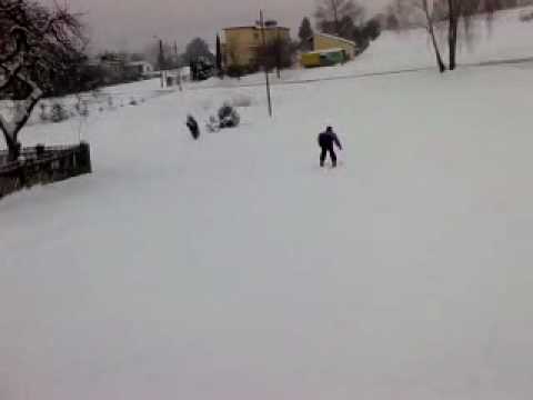 Skok na prowizorycznej skoczni