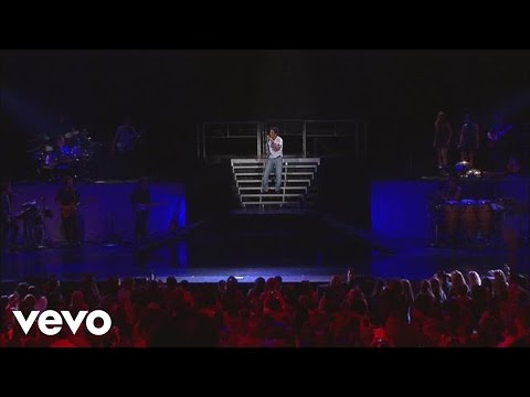 Videoclip de Me Enamoré De Ti (Live Version) — Chayanne