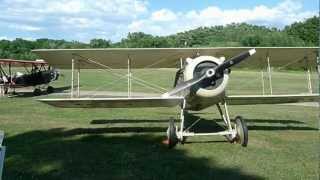preview picture of video 'Old Rhinebeck Aerodrome take  flight in an antique plane'