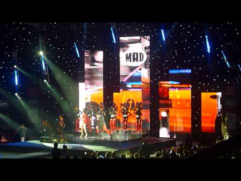 Sakis & Nomi Ruiz, Bad Thing @Madwalk 2012, 08-02-12