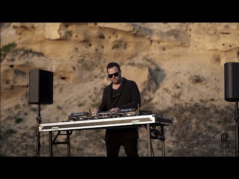 Lost Connections by Justrice