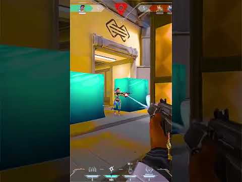 How to peek with Phantom vs Vandal